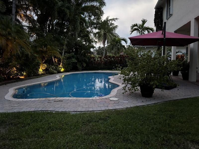 1673 Victoria Pointe Circle, Weston, FL 33327 Photo