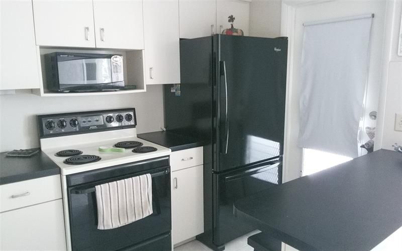 460 Paradise Isle Boulevard, Unit 301, Hallandale Beach, FL 33009 Photo