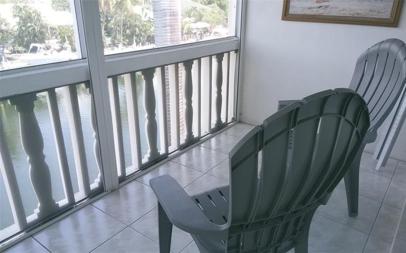 460 Paradise Isle Boulevard, Unit 301, Hallandale Beach, FL 33009 Photo