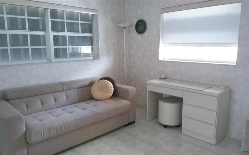 460 Paradise Isle Boulevard, Unit 301, Hallandale Beach, FL 33009 Photo