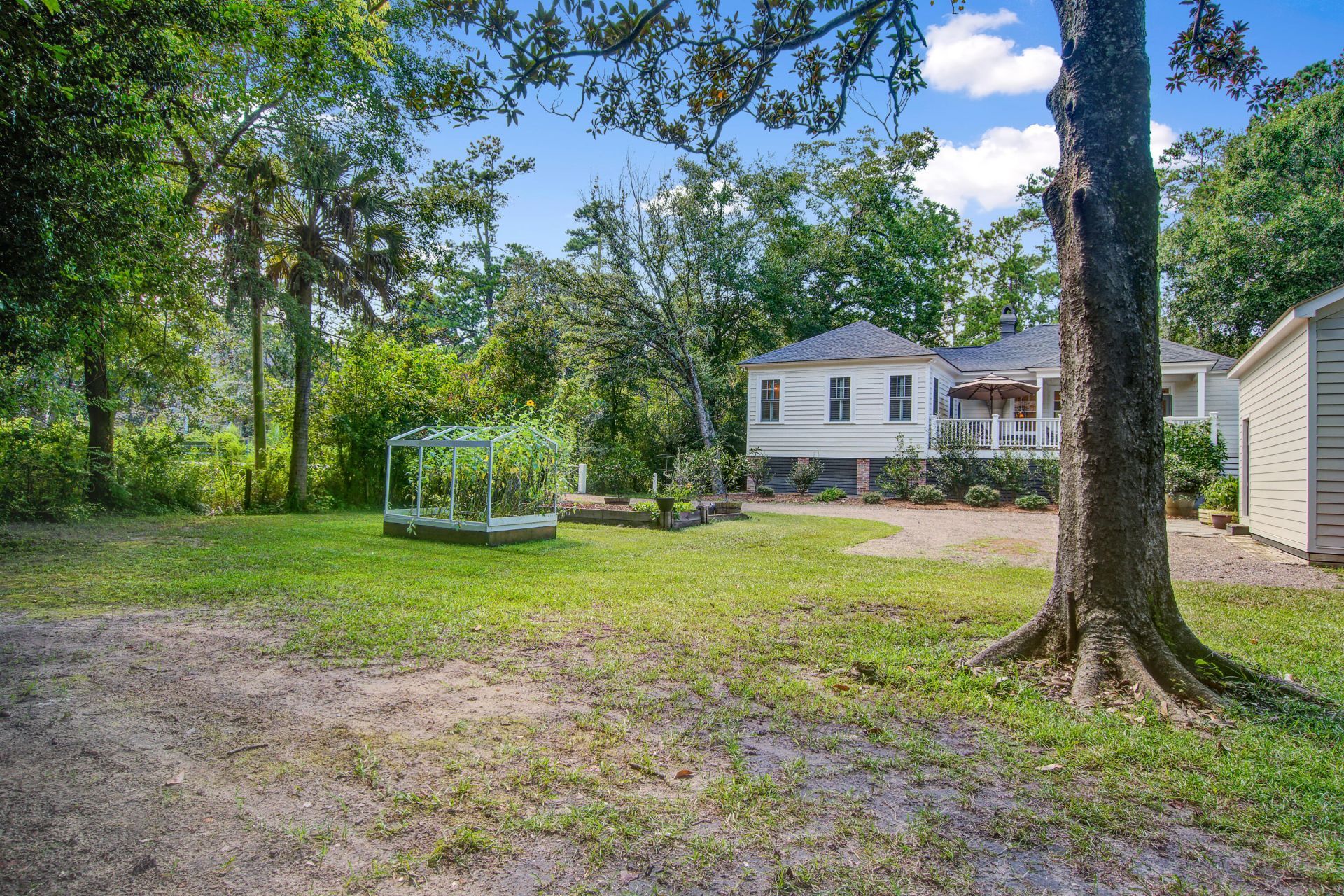 213 S Laurel Street Photo 45