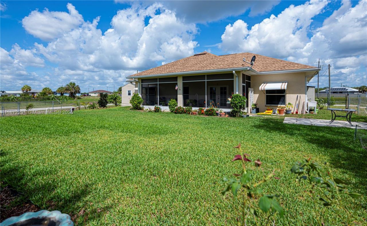 1115 Comet Ave, La Belle, FL 33935 Photo