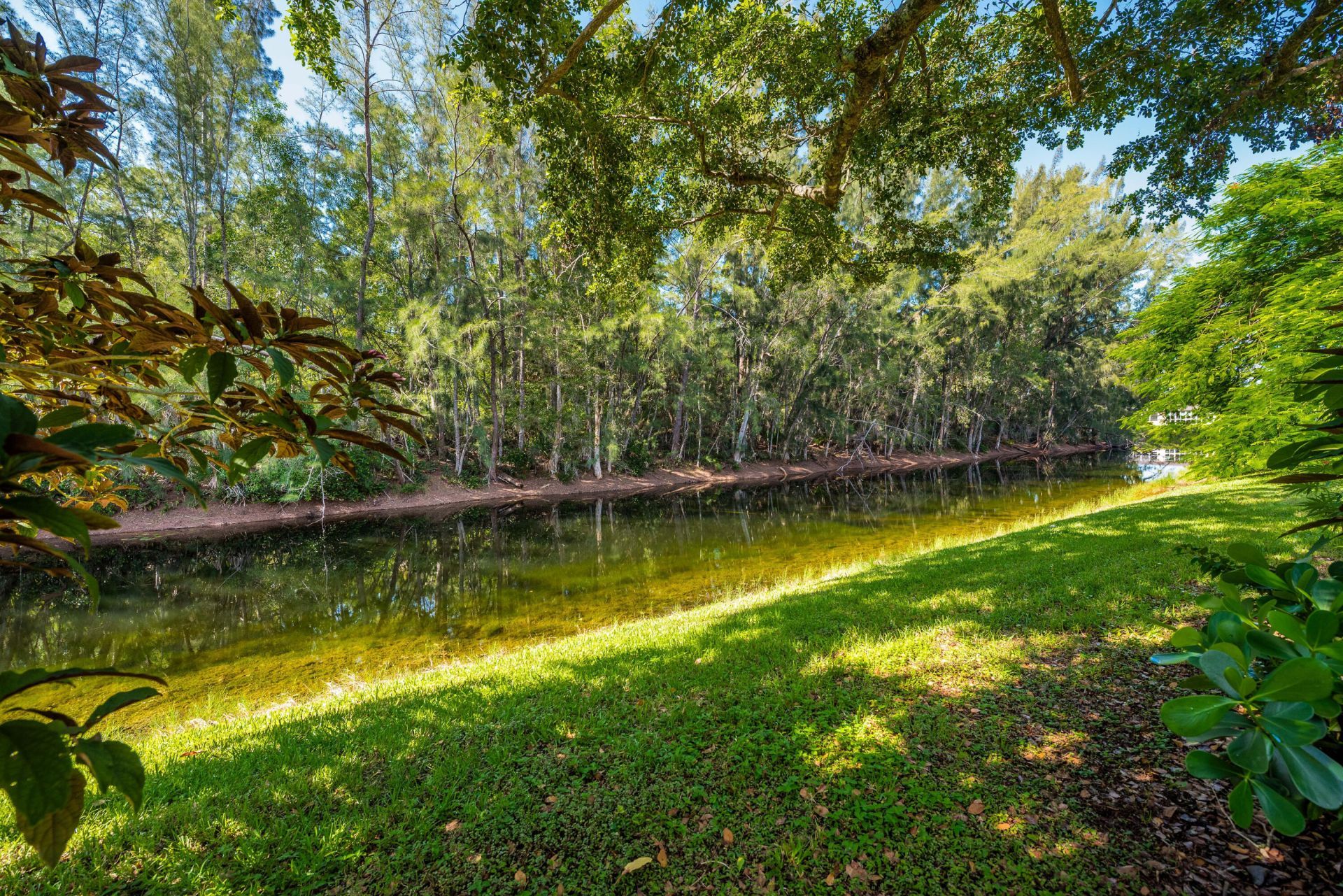 150 Lake Meryl Drive, Unit 143, West Palm Beach, FL 33411 Photo