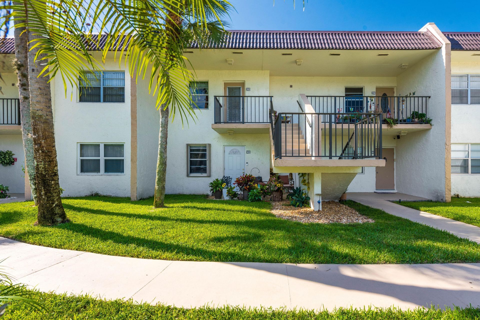 150 Lake Meryl Drive, Unit 143, West Palm Beach, FL 33411 Photo