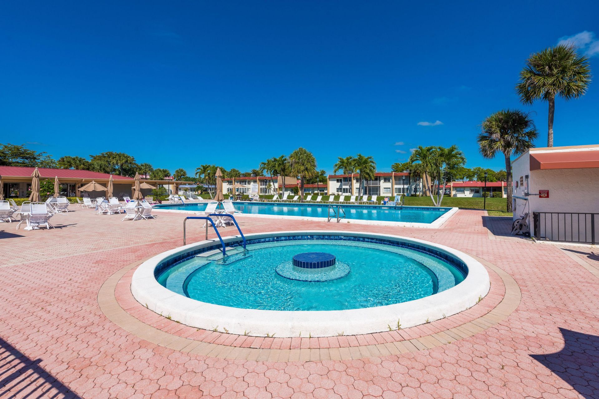 150 Lake Meryl Drive, Unit 143, West Palm Beach, FL 33411 Photo