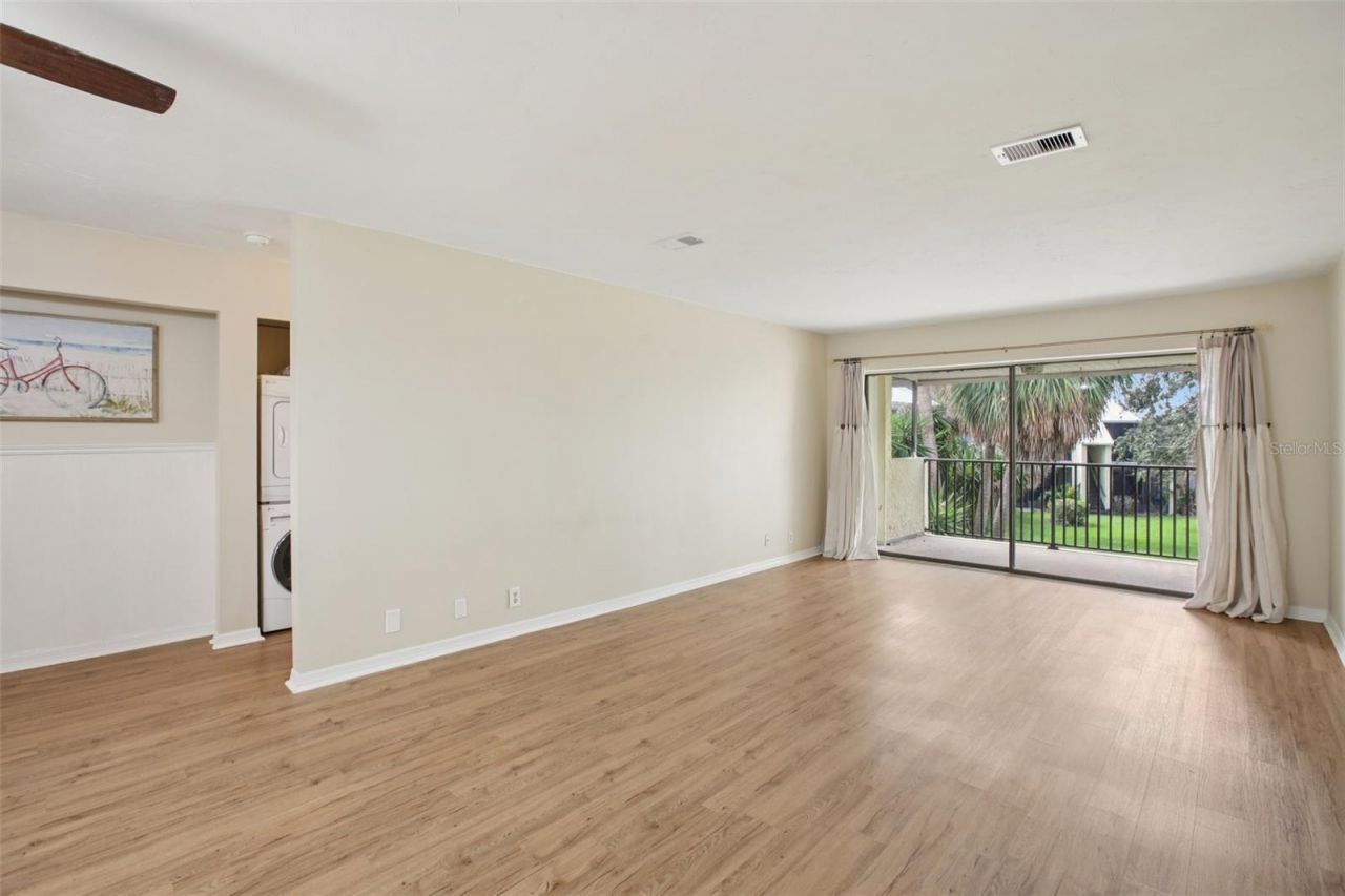 7300 Sunshine Skyway Lane S, Unit 202, Saint Petersburg, FL 33711 Photo