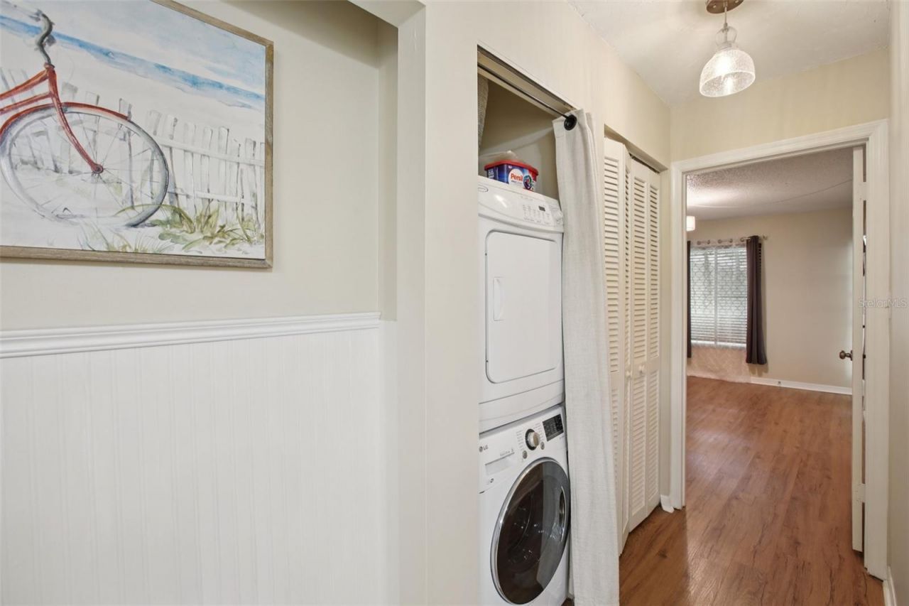 7300 Sunshine Skyway Lane S, Unit 202, Saint Petersburg, FL 33711 Photo