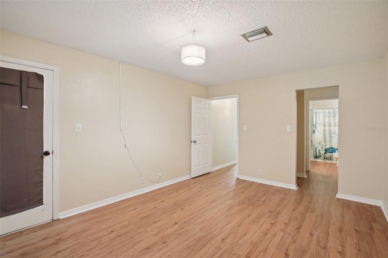 7300 Sunshine Skyway Lane S, Unit 202, Saint Petersburg, FL 33711 Photo