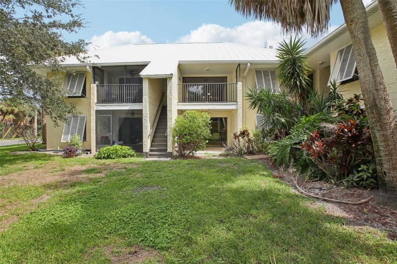 7300 Sunshine Skyway Lane S, Unit 202, Saint Petersburg, FL 33711 Photo