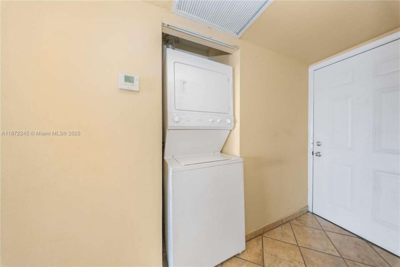 5689 W 28th Ave, Unit 5689, Hialeah, FL 33016 Photo