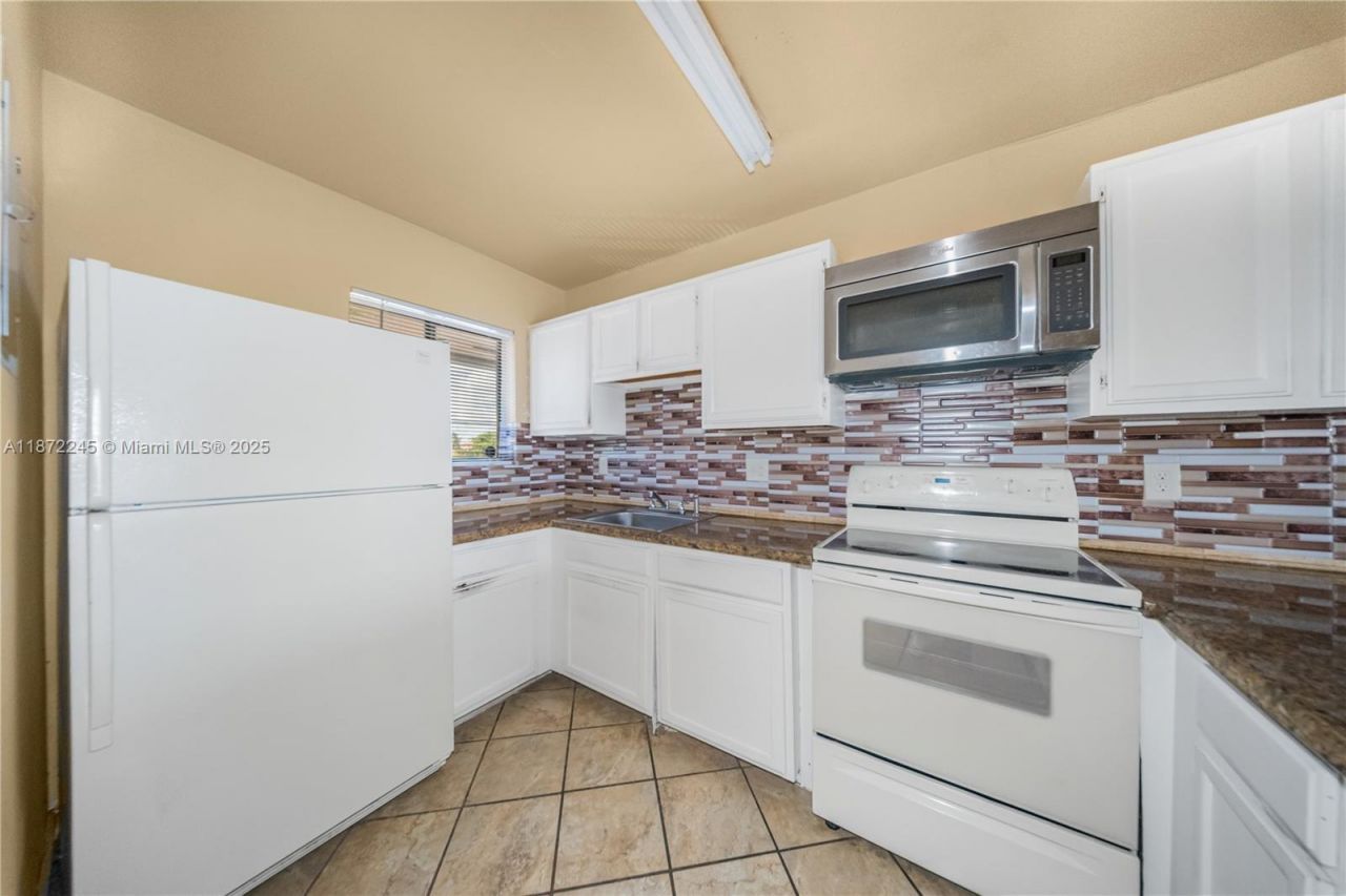 5689 W 28th Ave, Unit 5689, Hialeah, FL 33016 Photo
