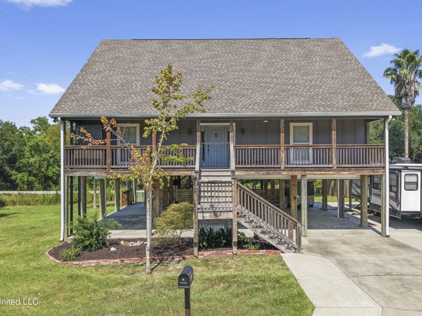 232 Hickey Street, Waveland, MS 39576