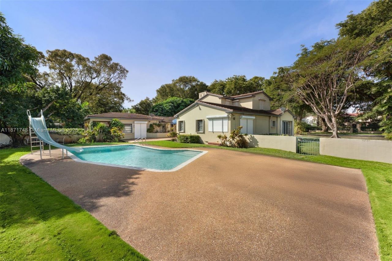 3015 Granada Blvd, Coral Gables, FL 33134 Photo