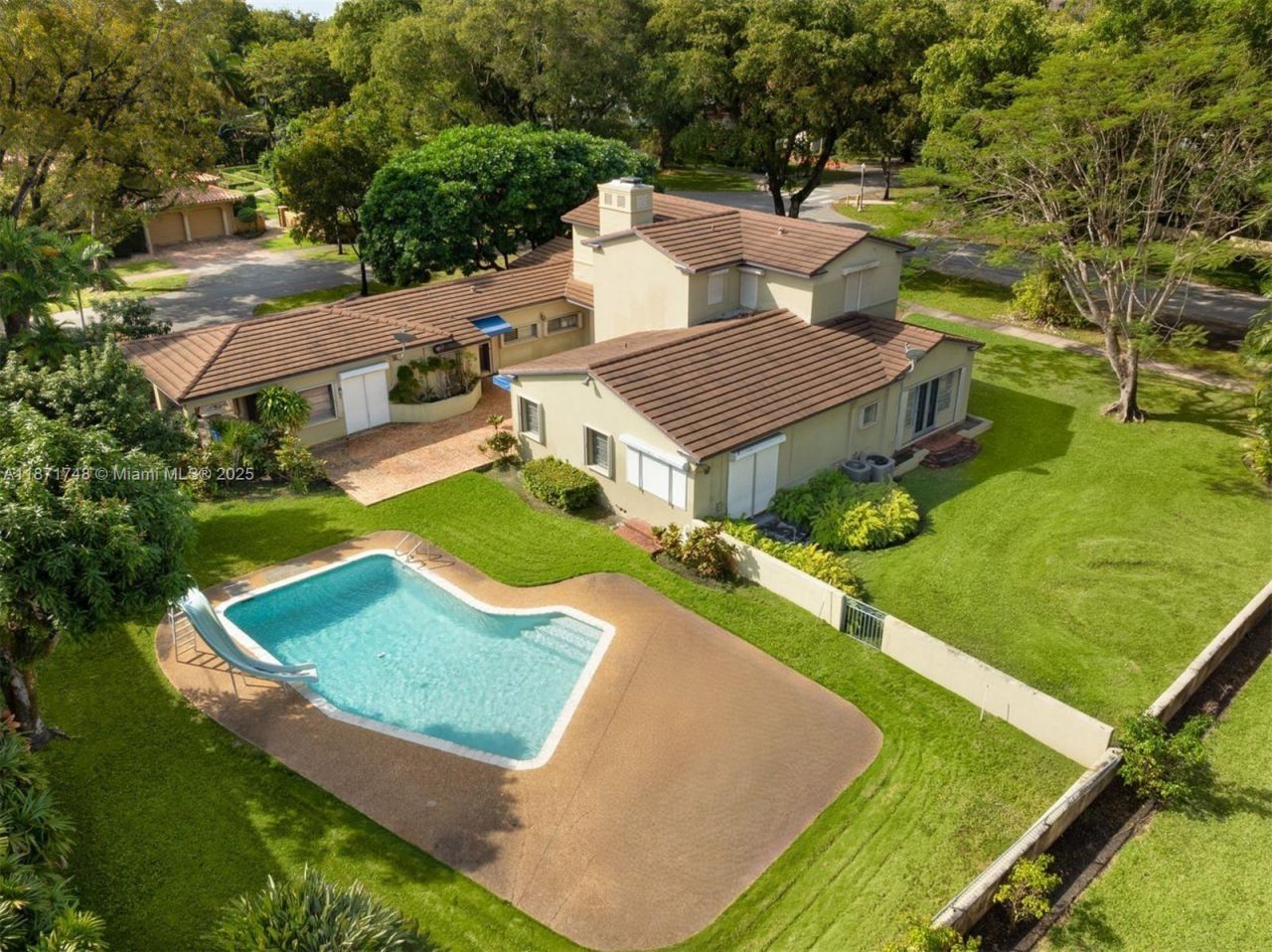 3015 Granada Blvd, Coral Gables, FL 33134 Photo