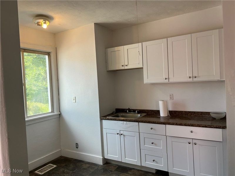 11413 Notre Dame Avenue, Cleveland, OH 44104 Photo 9