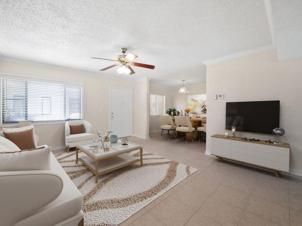 5310 Las Verdes Circle, Unit 118, Delray Beach, FL 33484