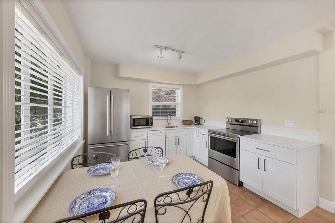 1975 Morrill Street, Unit A, Sarasota, FL 34236 Photo