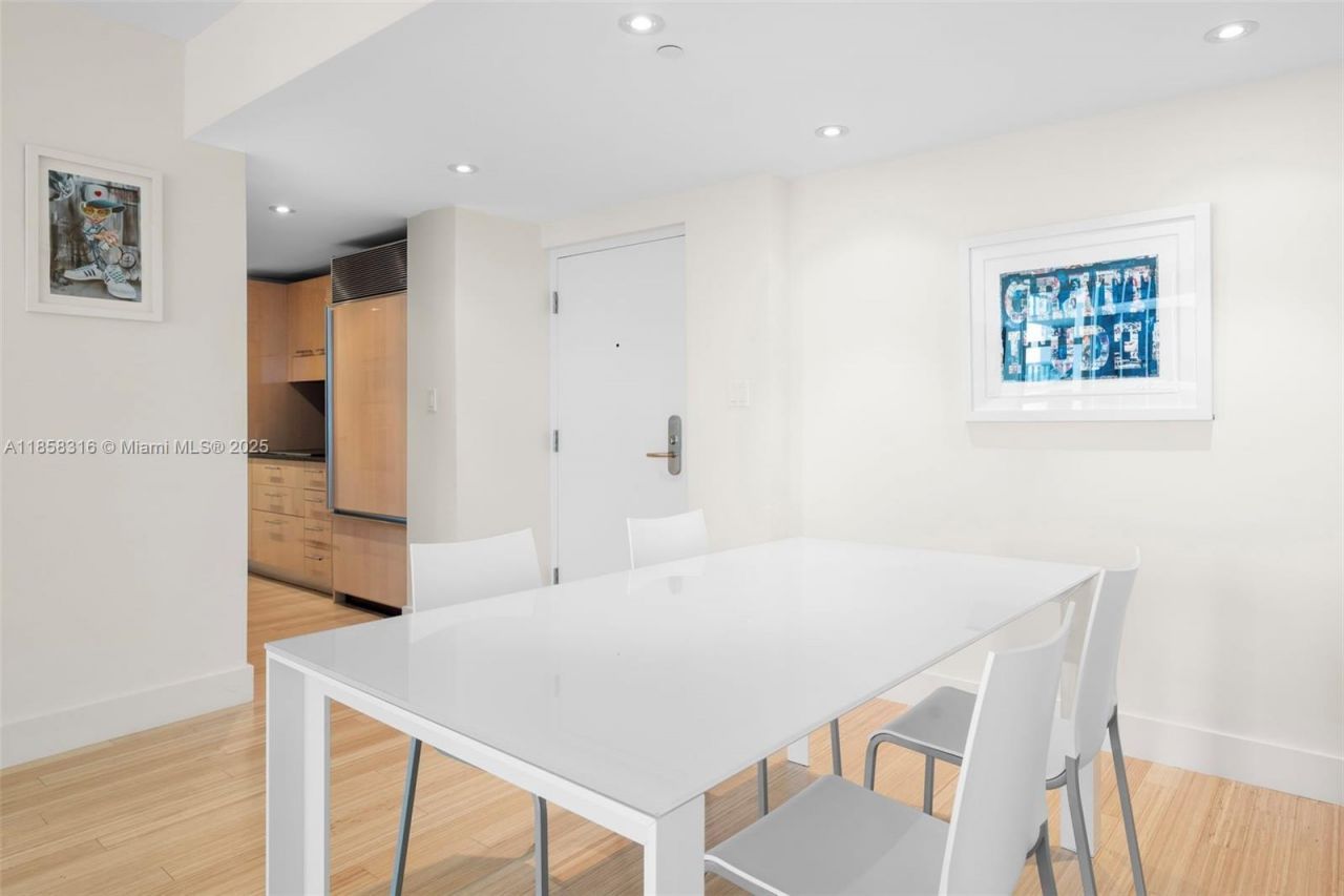 6801 Collins Ave, Unit Door1409 (, Miami Beach, FL 33141 Photo