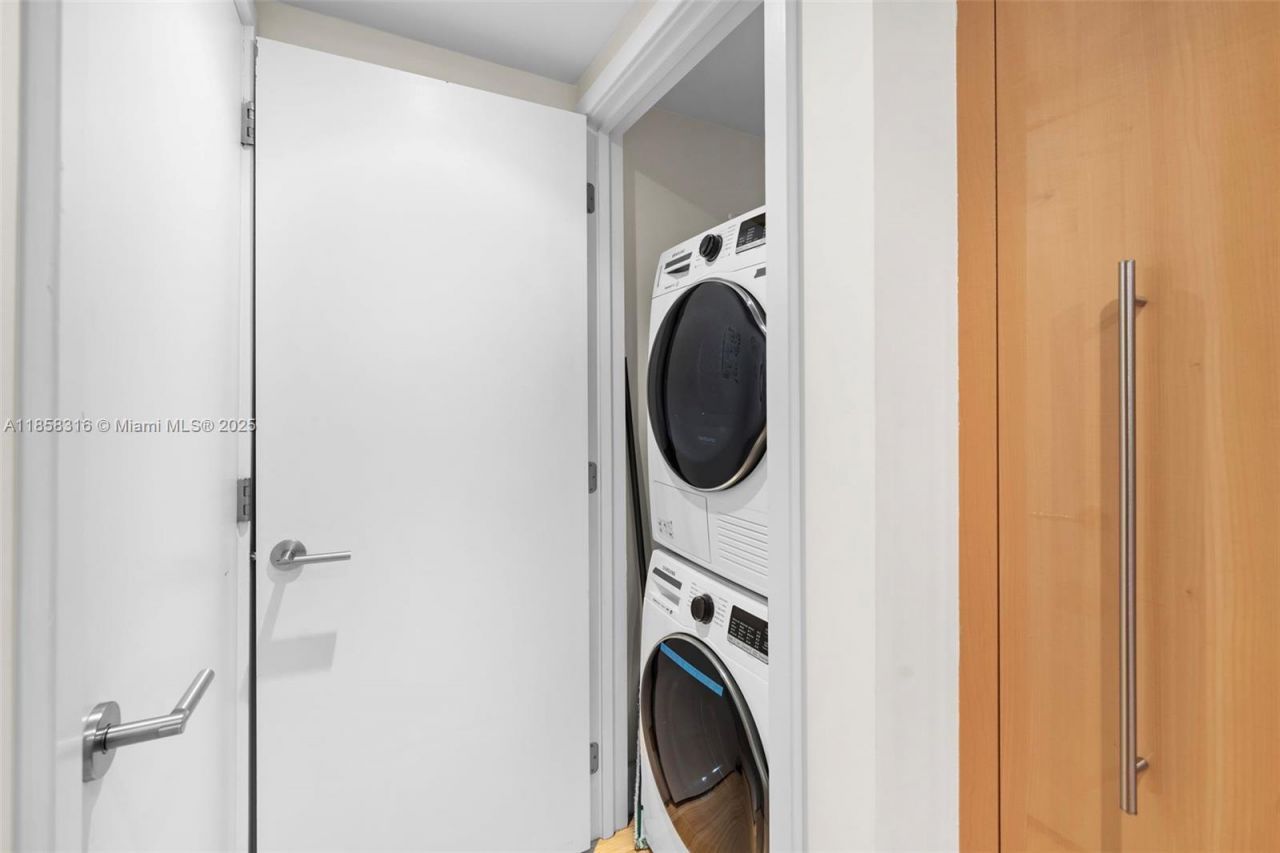 6801 Collins Ave, Unit Door1409 (, Miami Beach, FL 33141 Photo