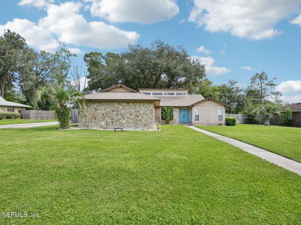 283 GLENLYON Drive, Orange Park, FL 32073