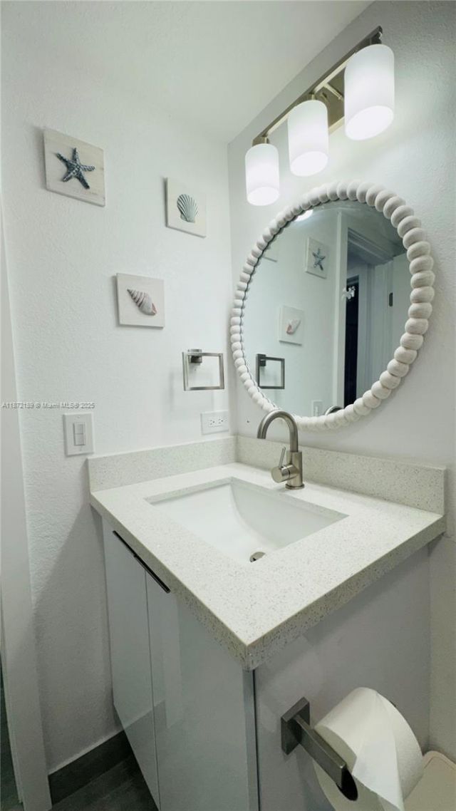 60 SE Marlin Ave, Unit 1, Key Largo, FL 33037 Photo