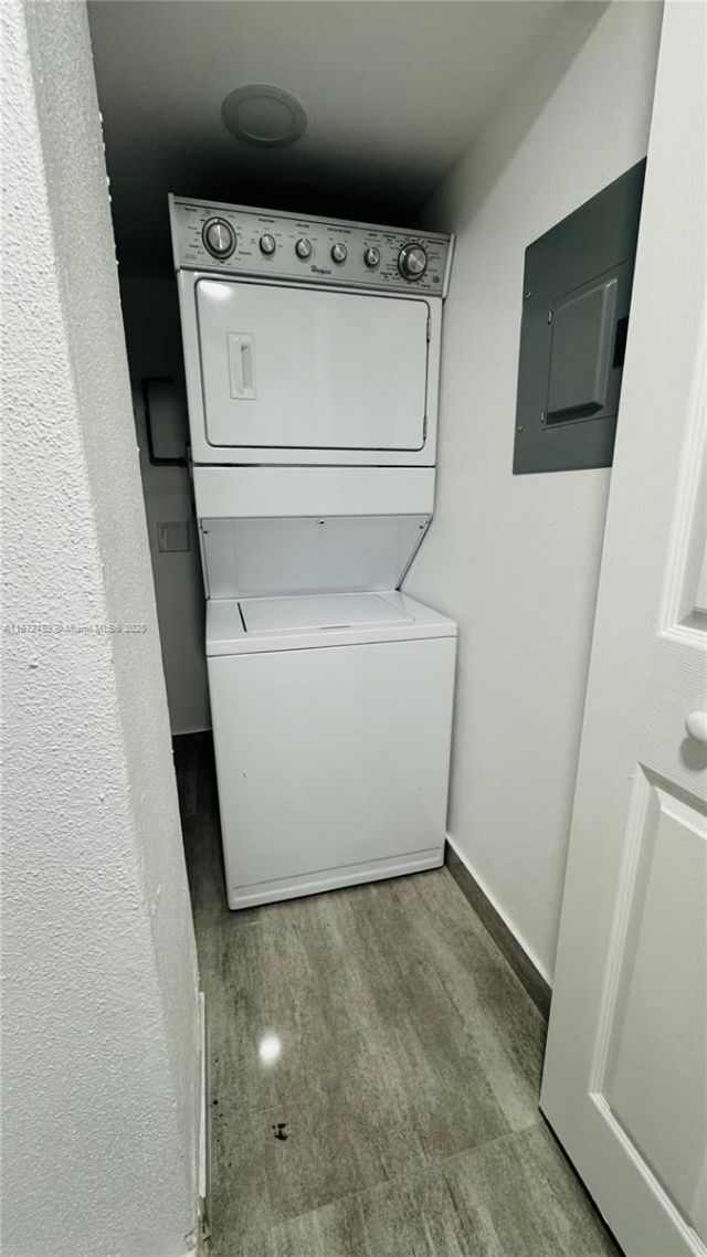 60 SE Marlin Ave, Unit 1, Key Largo, FL 33037 Photo