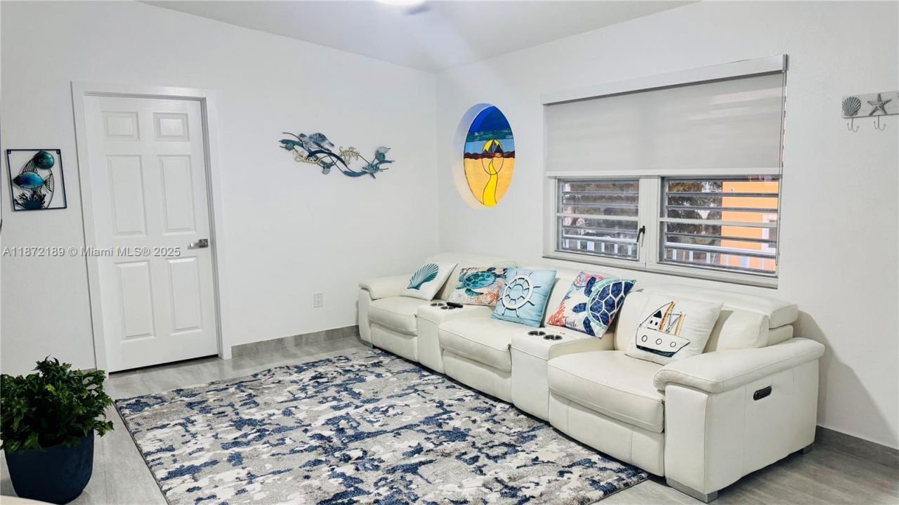 60 SE Marlin Ave, Unit 1, Key Largo, FL 33037 Photo