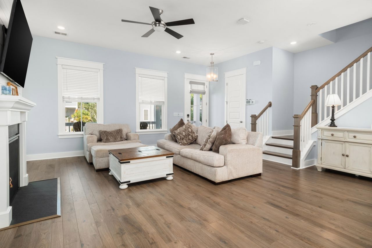 855 Forrest Drive Photo 11