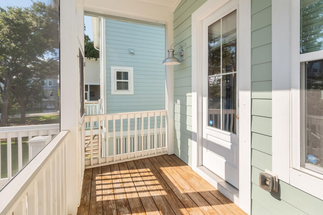 855 Forrest Drive Photo 22