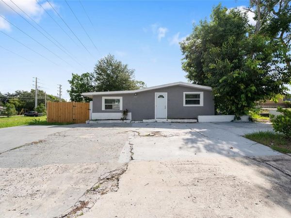 605 S S DISSTON AVE, TARPON SPRINGS, FL 34689