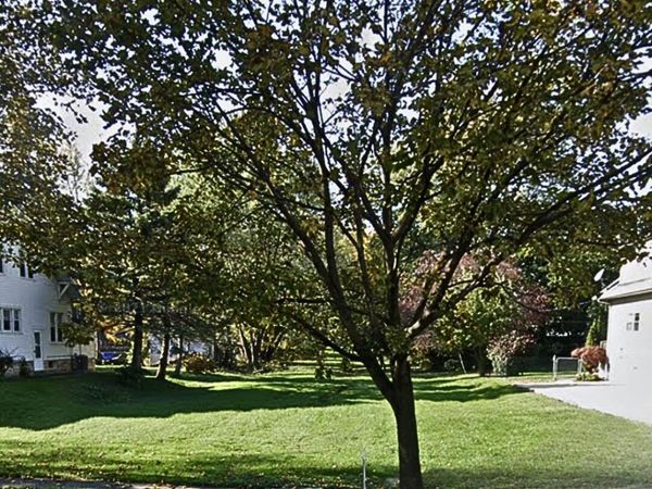 525 N Macomb Street, Monroe, MI 48162