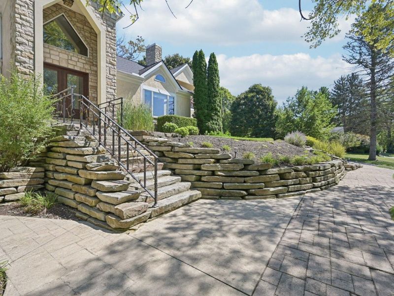 10669 Riverside Drive, Powell, OH 43065 Photo 10