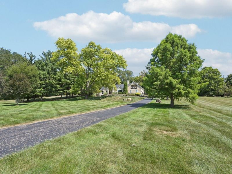 10669 Riverside Drive, Powell, OH 43065 Photo 3