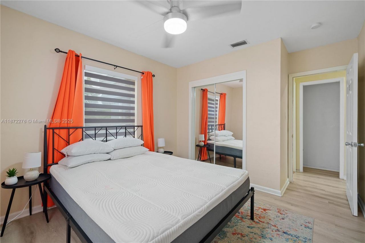 951 NW 148th St, Miami, FL 33168 Photo