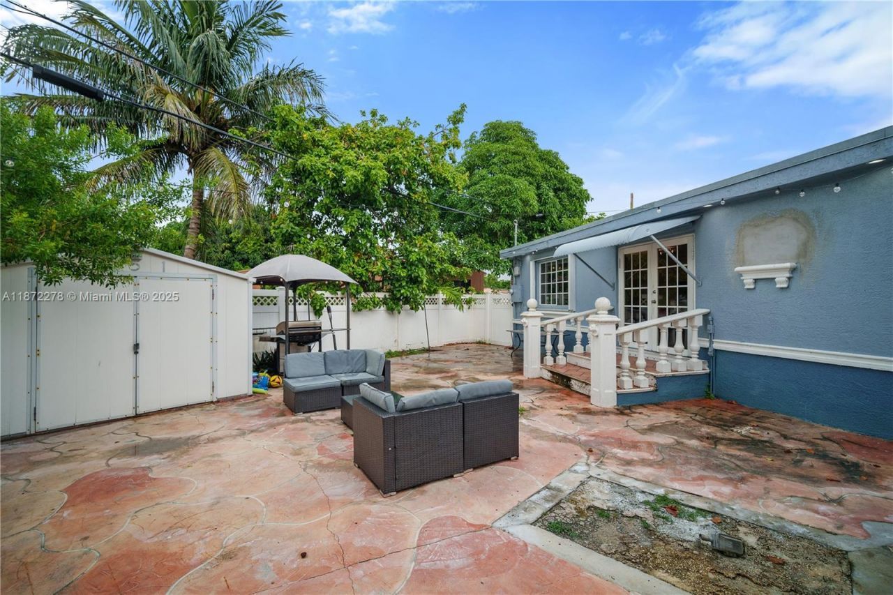 951 NW 148th St, Miami, FL 33168 Photo