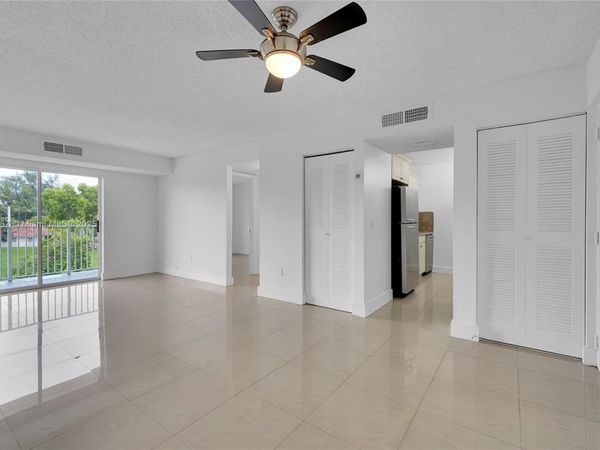 8260 SW 210th St, Unit 201, Cutler Bay, FL 33189
