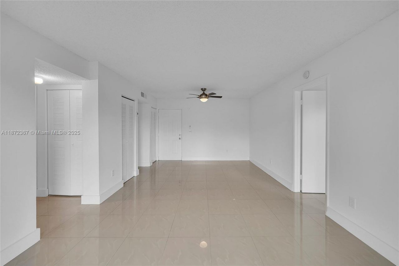 8260 SW 210th St, Unit 201, Cutler Bay, FL 33189 Photo