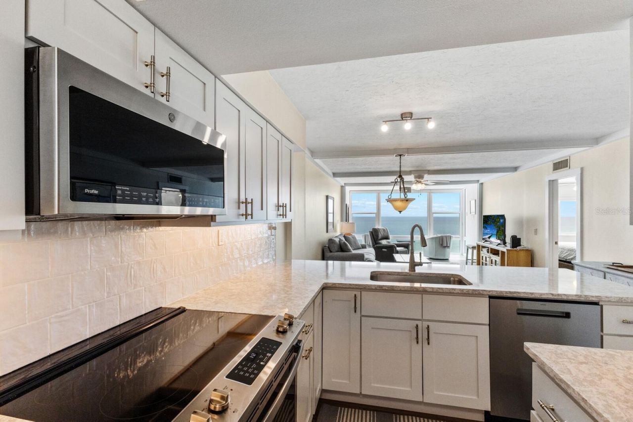 5300 Gulf Drive, Unit 508, Holmes Beach, FL 34217 Photo