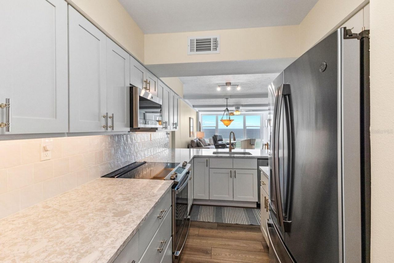 5300 Gulf Drive, Unit 508, Holmes Beach, FL 34217 Photo