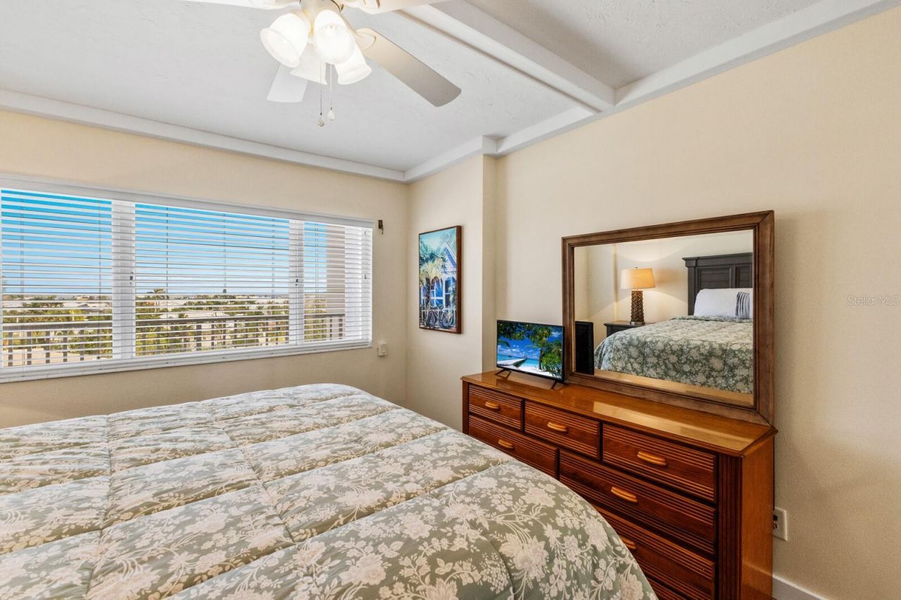 5300 Gulf Drive, Unit 508, Holmes Beach, FL 34217 Photo