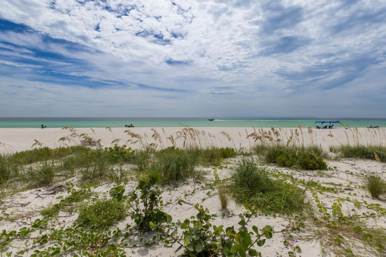 5300 Gulf Drive, Unit 508, Holmes Beach, FL 34217 Photo