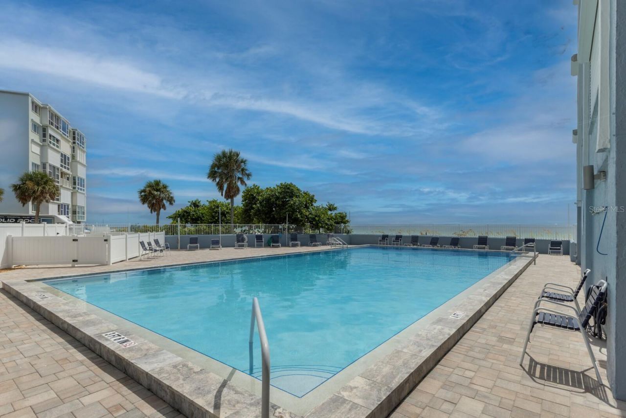 5300 Gulf Drive, Unit 508, Holmes Beach, FL 34217 Photo