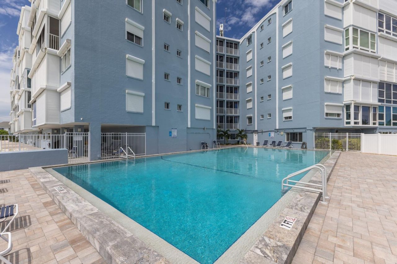 5300 Gulf Drive, Unit 508, Holmes Beach, FL 34217 Photo