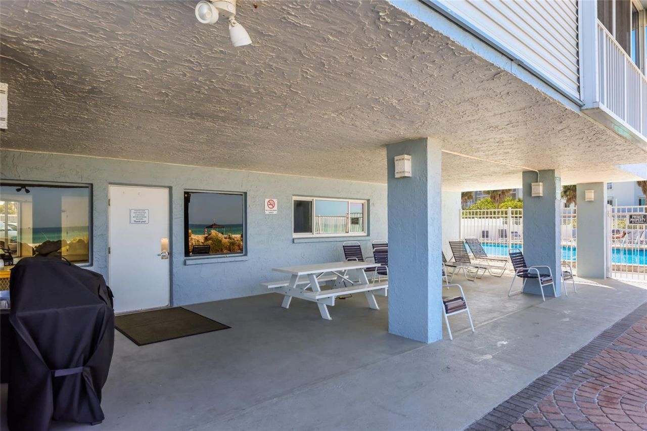 5300 Gulf Drive, Unit 508, Holmes Beach, FL 34217 Photo