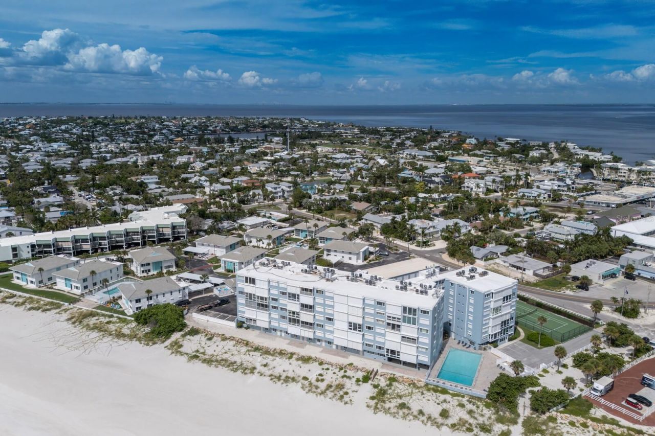 5300 Gulf Drive, Unit 508, Holmes Beach, FL 34217 Photo