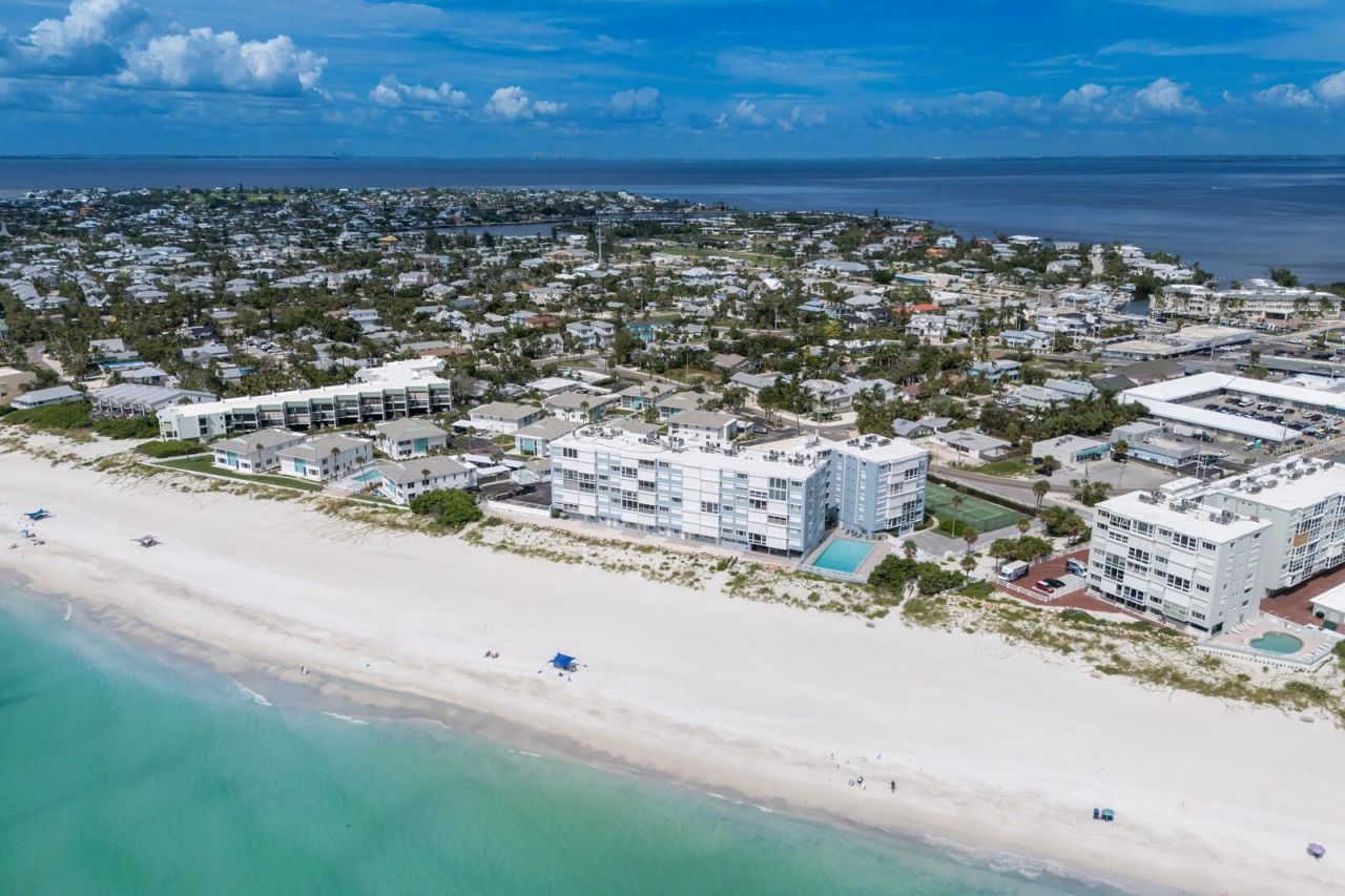 5300 Gulf Drive, Unit 508, Holmes Beach, FL 34217 Photo