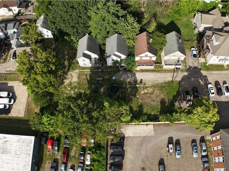 65 S Adams Street, Akron, OH 44304 Photo 2