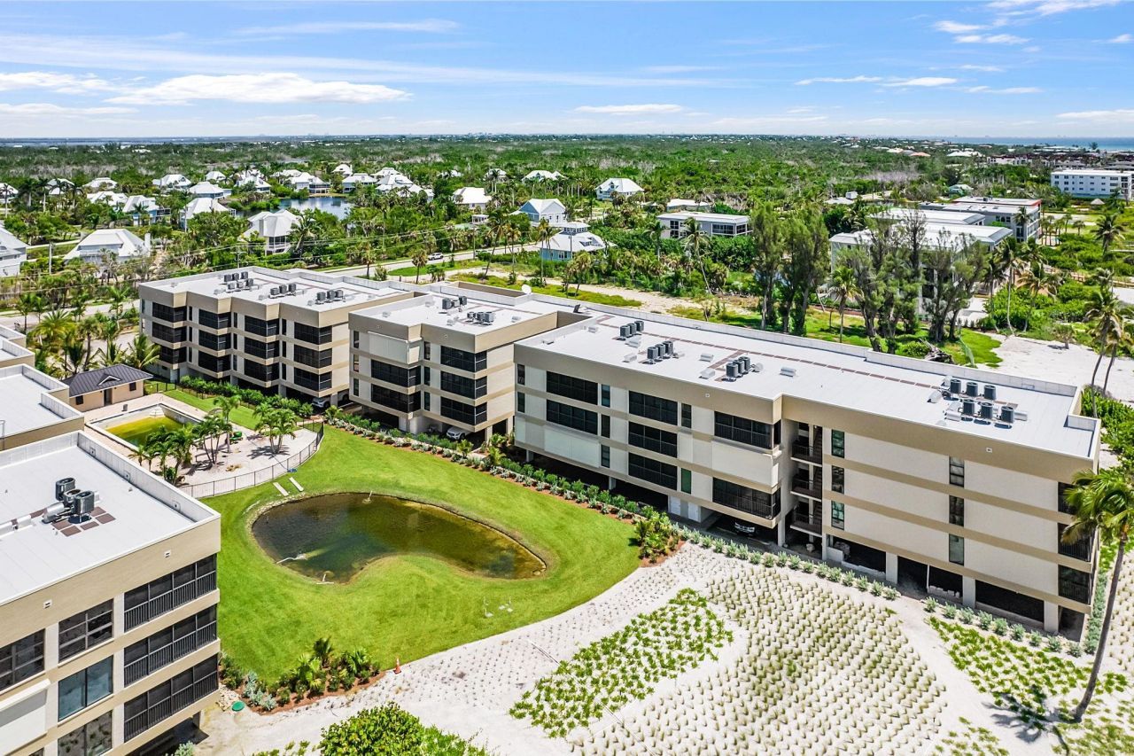 2721 W Gulf Dr, Unit 201, Sanibel, FL 33957 Photo