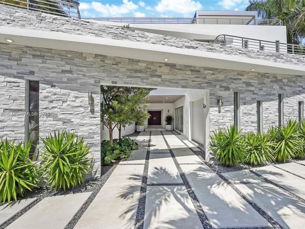 5910 N Bayshore Drive, Miami, FL 33137