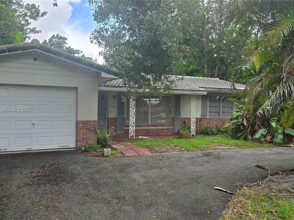 5420 Pierce St, Hollywood, FL 33021